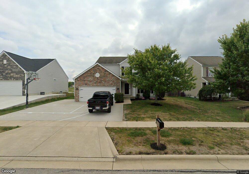 1490 Shagbark St, Circleville, OH 43113 - photo 1