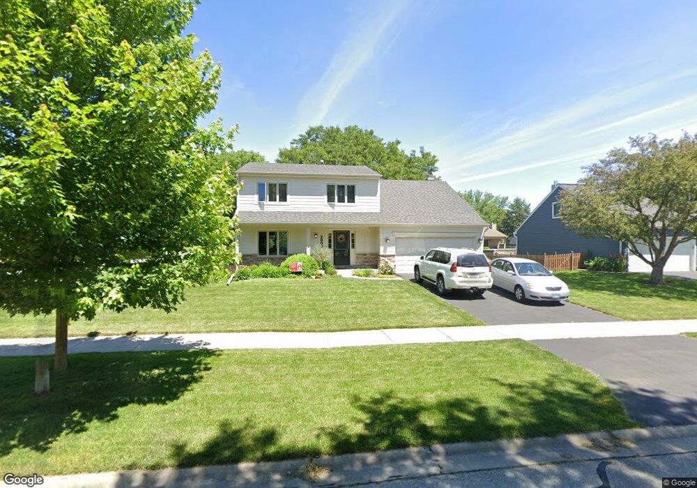 2800 Springdale Cir, Naperville, IL 60564 - photo 1