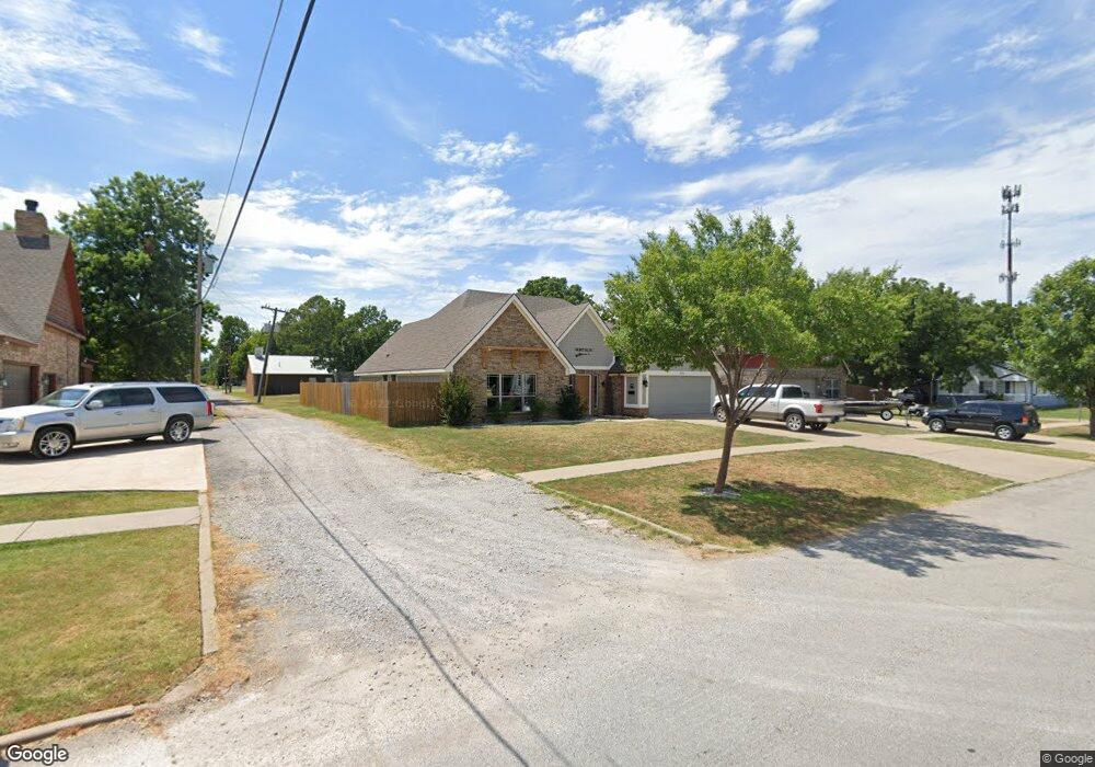 402 S Broadway St, Skiatook, OK 74070 - photo 1
