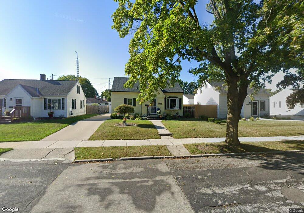 2227 Fairmont St, Manitowoc, WI 54220 - photo 1