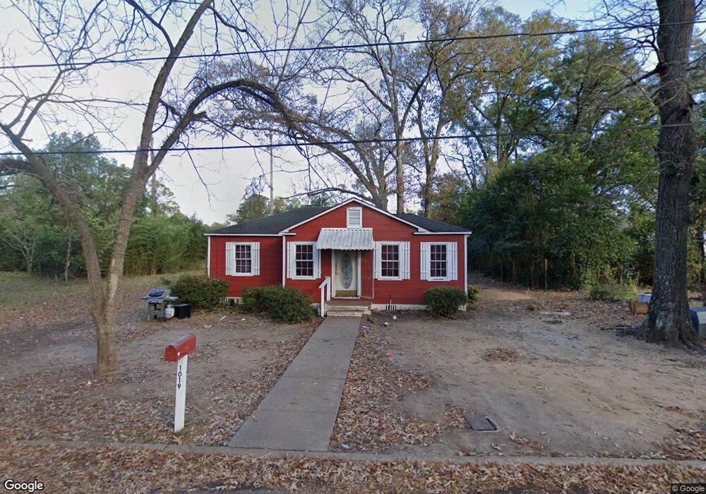 1019 Anderson St, Bainbridge, GA 39819 - photo 1