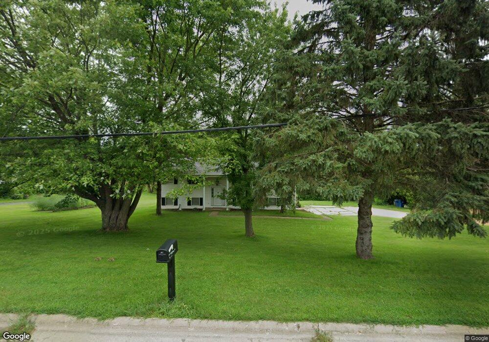 290 N Stephenson St, Freeport, IL 61032 - photo 1