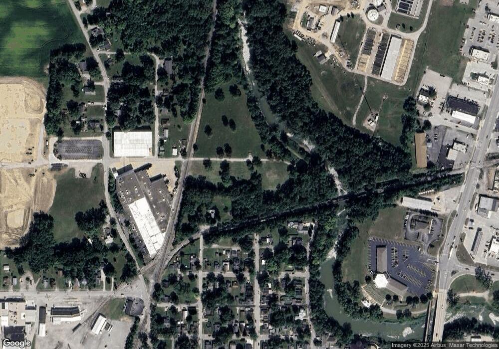 404 Hale St, Bluffton, IN 46714 - photo 1