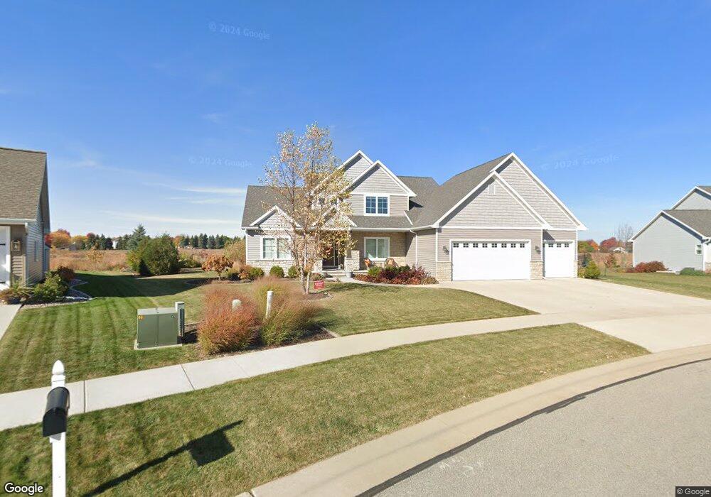 N9413 Emily Ln, Appleton, WI 54915 - photo 1