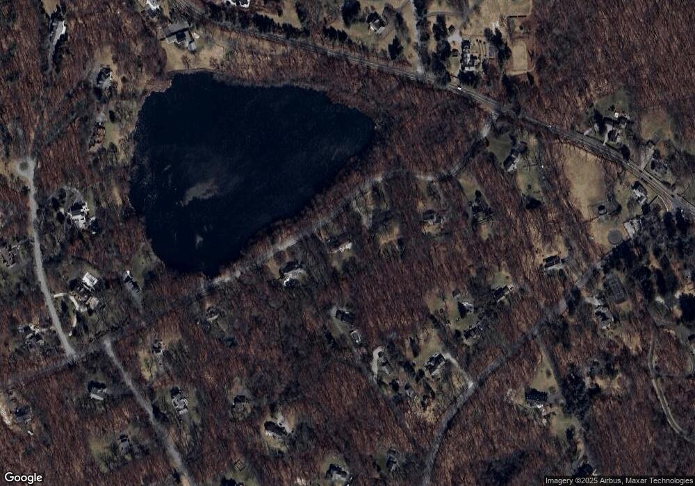 37 Linden Tree Rd, Wilton, CT 06897 - photo 1