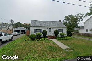 59 Anthony St, South Dartmouth, MA 02748
