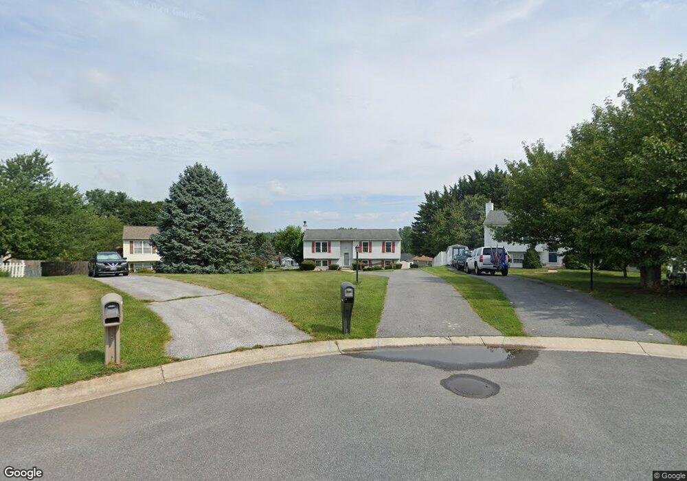 3326 Sutton Ct, Manchester, MD 21102 - photo 1