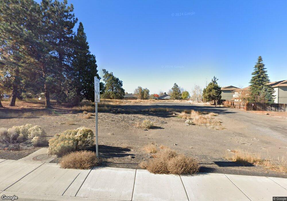 2387 SW 27th St, Redmond, OR 97756 - photo 1