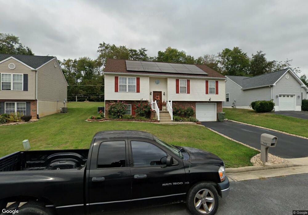 549 Edwardian Ln, Waynesboro, VA 22980 - photo 1