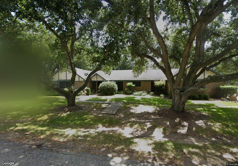 527 Pietzsch St, East Bernard, TX 77435 - photo 1