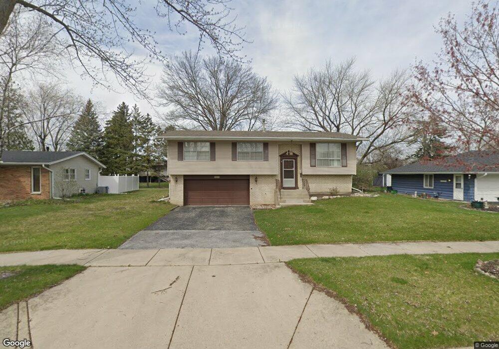 2151 Baker St unit 3, Aurora, IL 60506 - photo 1