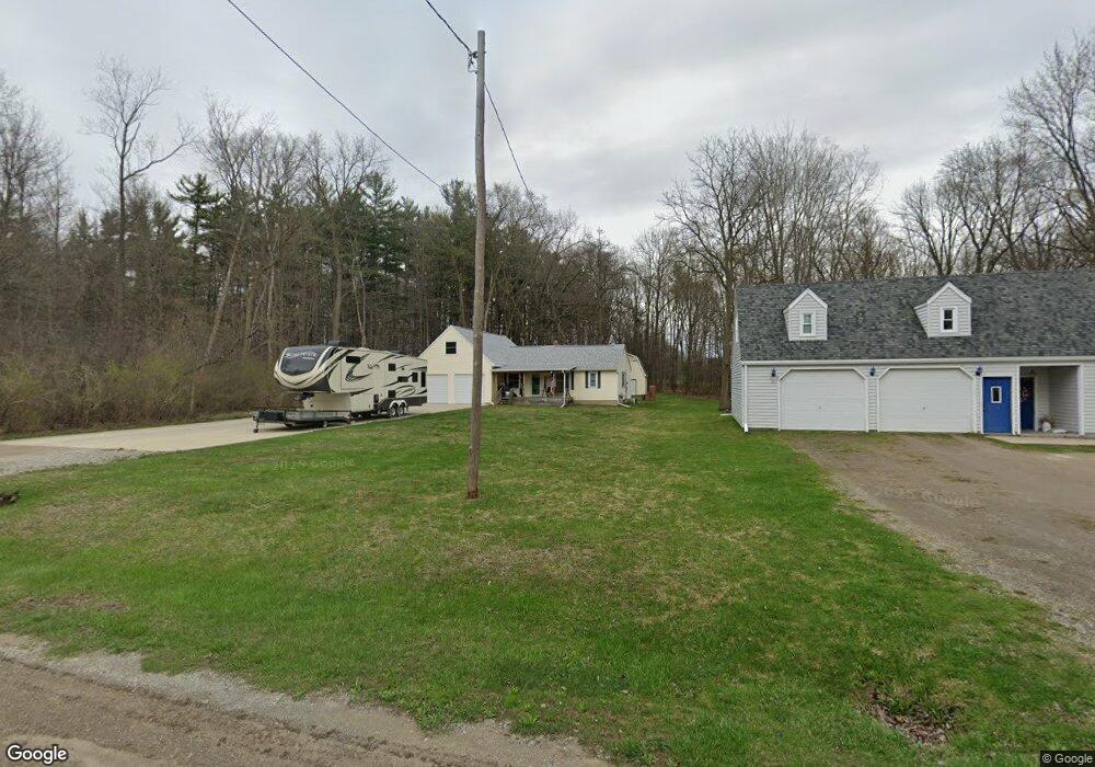 2392 Meadow St, Flushing, MI 48433 - photo 1