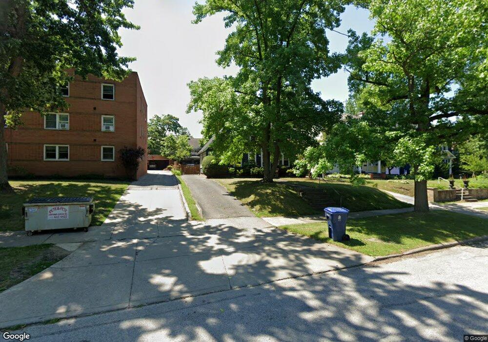 2652 Euclid Heights Blvd, Cleveland, OH 44106 - photo 1