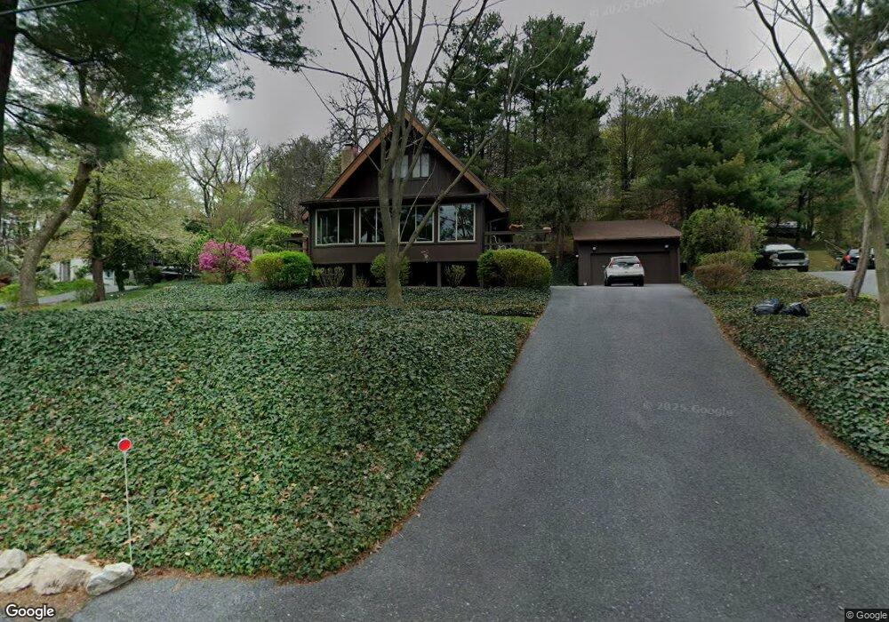 3209 Mannerchor Rd, Temple, PA 19560 - photo 1