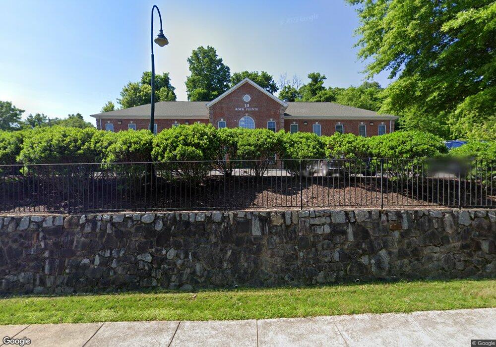 10 Rock Pointe Ln, Warrenton, VA 20186 - photo 1