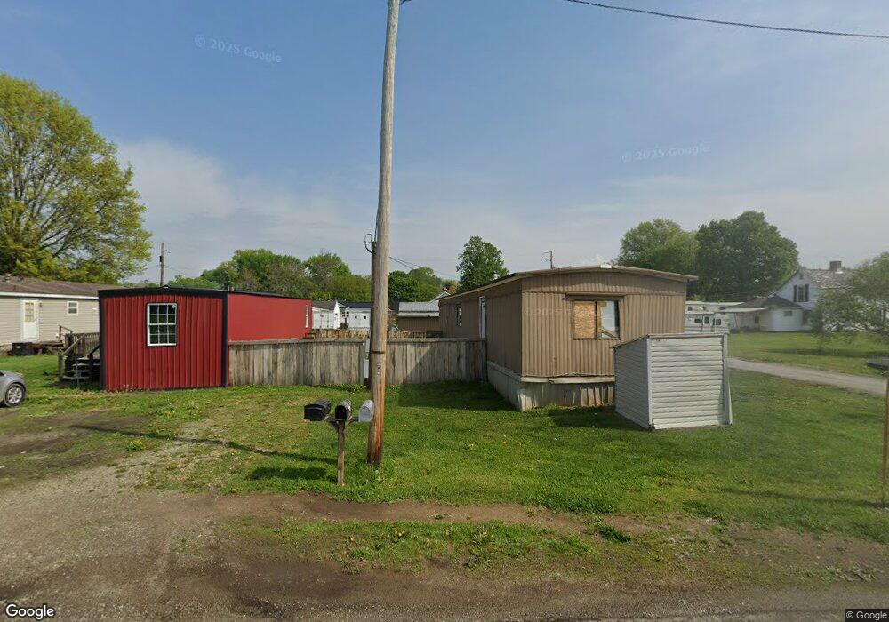 676 Custer Dr, Coshocton, OH 43812 - photo 1