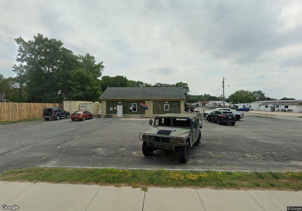 10 Coddington Hwy, Middletown, RI 02842 - photo 1