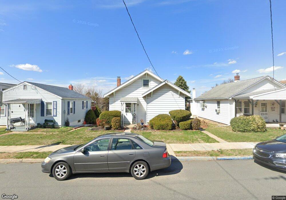 965 Upland Ave, Reading, PA 19607 - photo 1