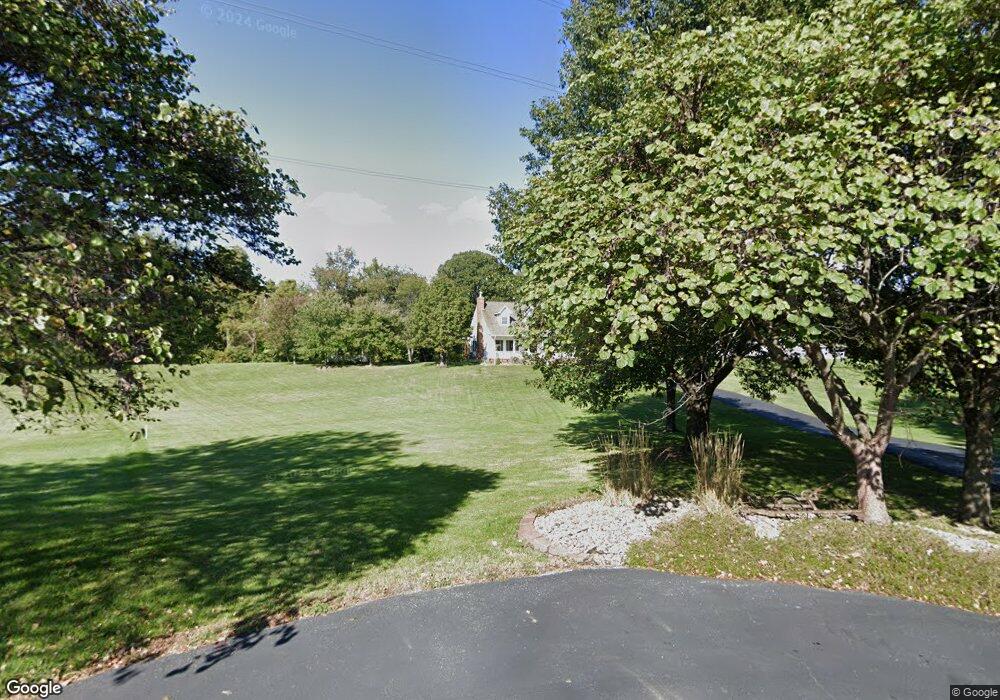 5 Nancy Dr, Maryville, IL 62062 - photo 1