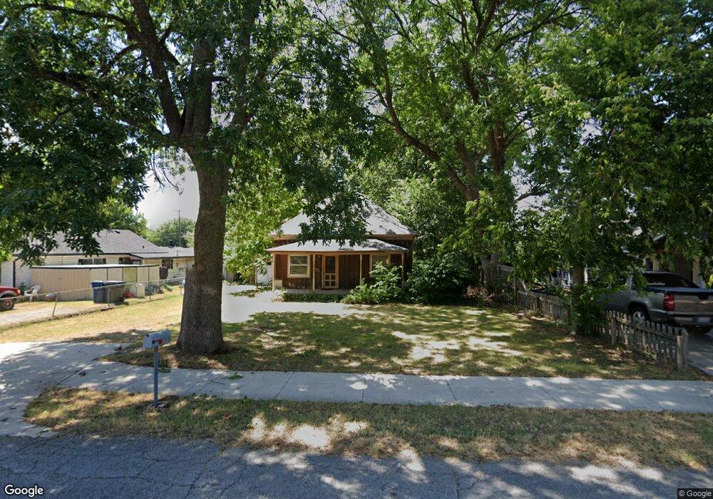 805 N Choctaw Ave, Claremore, OK 74017 - photo 1