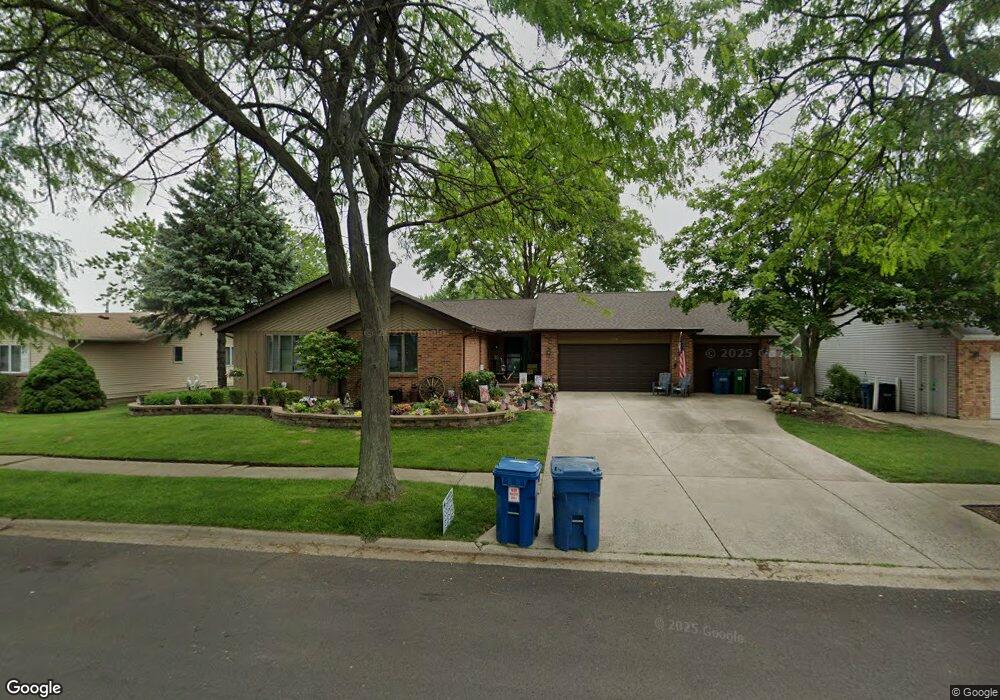 1307 Deerpath Dr, Morris, IL 60450 - photo 1