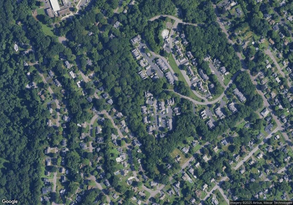 68 Gate Ridge Rd, Fairfield, CT 06825 - photo 1