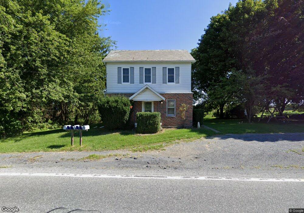 1708 Pen Argyl Rd, Pen Argyl, PA 18072 - photo 1