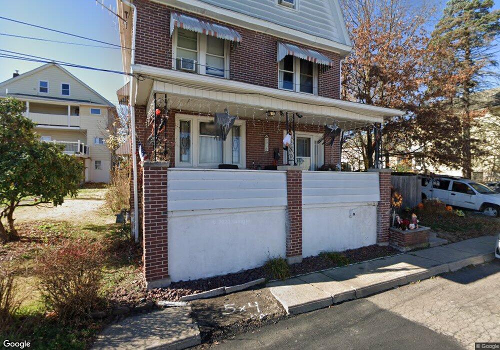 930 Maple St, Nanticoke, PA 18634 - photo 1