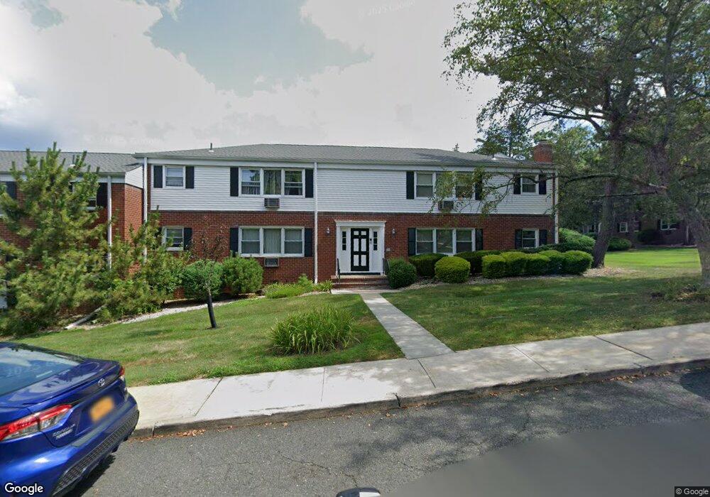 4 Danbury Ct unit 4, Suffern, NY 10901 - photo 1