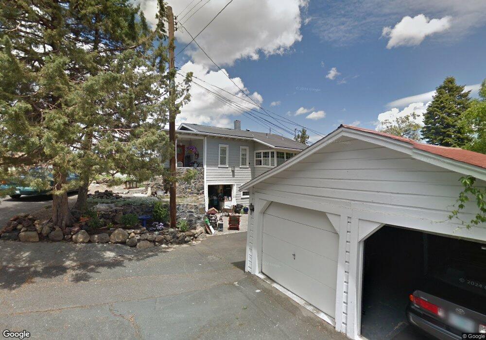 423 N 1st St, Klamath Falls, OR 97601 - photo 1