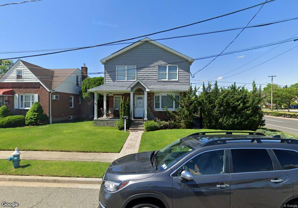 3 Paul Ave, New Hyde Park, NY 11040 - photo 1