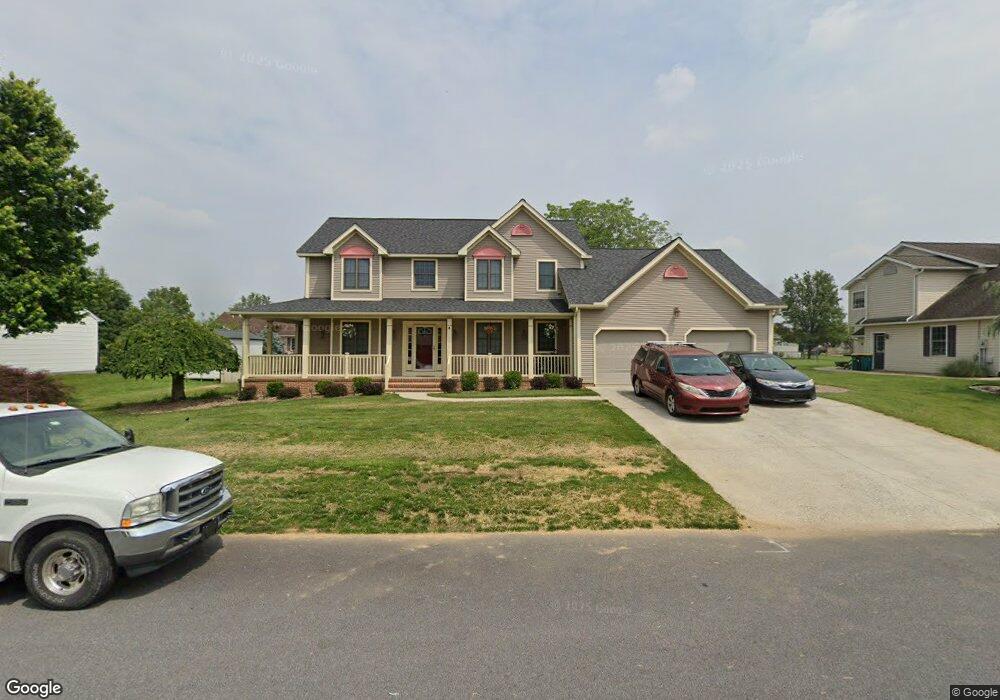 312 Wellslee Dr, Chambersburg, PA 17201 - photo 1