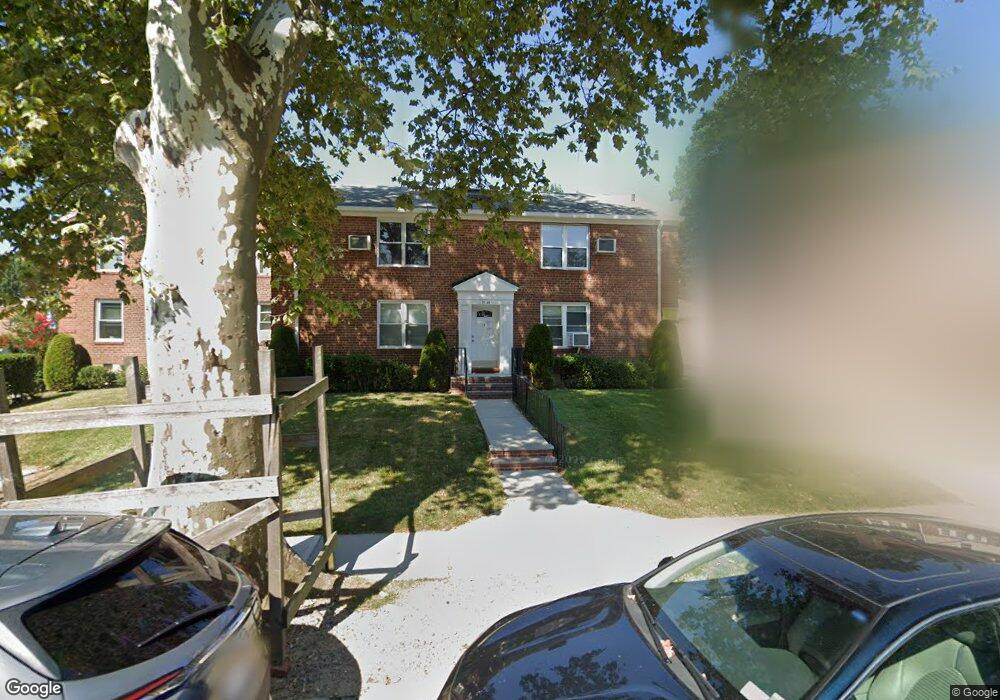 3544 Utopia Pkwy, Flushing, NY 11358 - photo 1