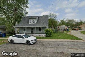 329 W Cooper St, Tipton, MO 65081