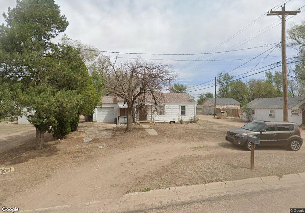 308 W 5th St, Hugoton, KS 67951 - photo 1