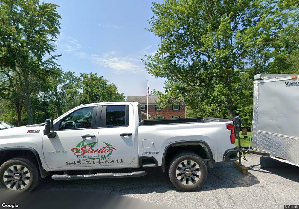 39 Country Club Rd, Hopewell Junction, NY 12533 - photo 1