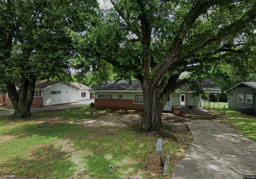 1940 Gladiolus Dr, Laurel, MS 39440 - photo 1