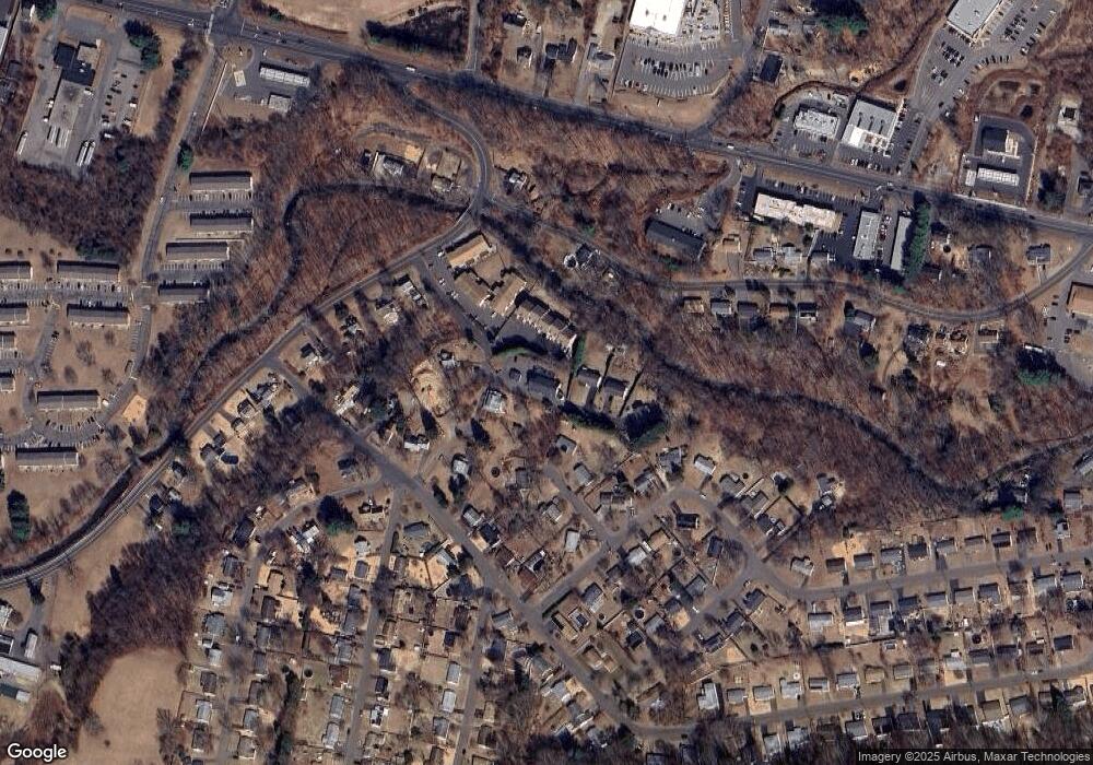 695 Beacon Valley Rd unit 4, Naugatuck, CT 06770 - photo 1