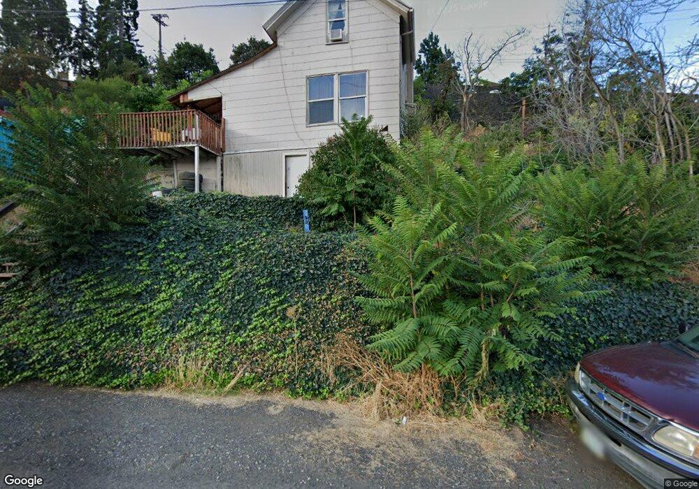 804 E 3rd St, the Dalles, OR 97058 - photo 1