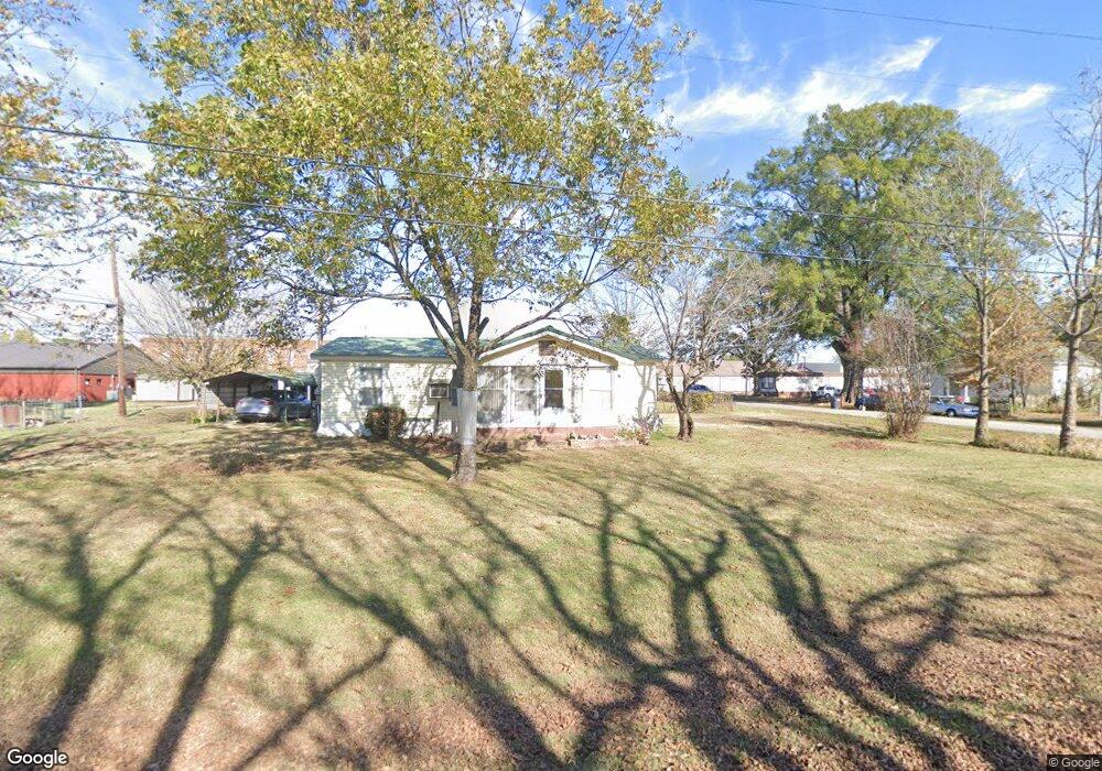 20 E 2nd St, Mulberry, AR 72947 - photo 1