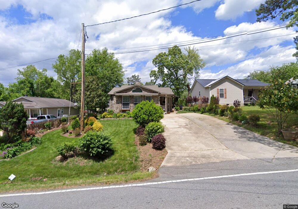 2937 Triangle Lake Rd, High Point, NC 27260 - photo 1