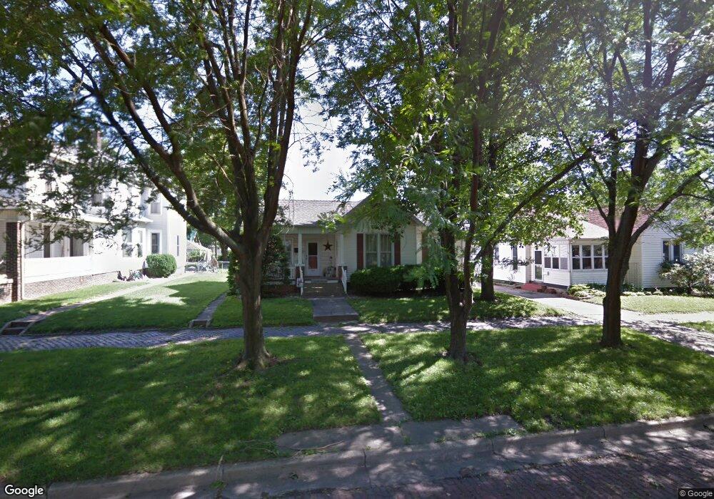 1109 Lafayette Ave, Mattoon, IL 61938 - photo 1