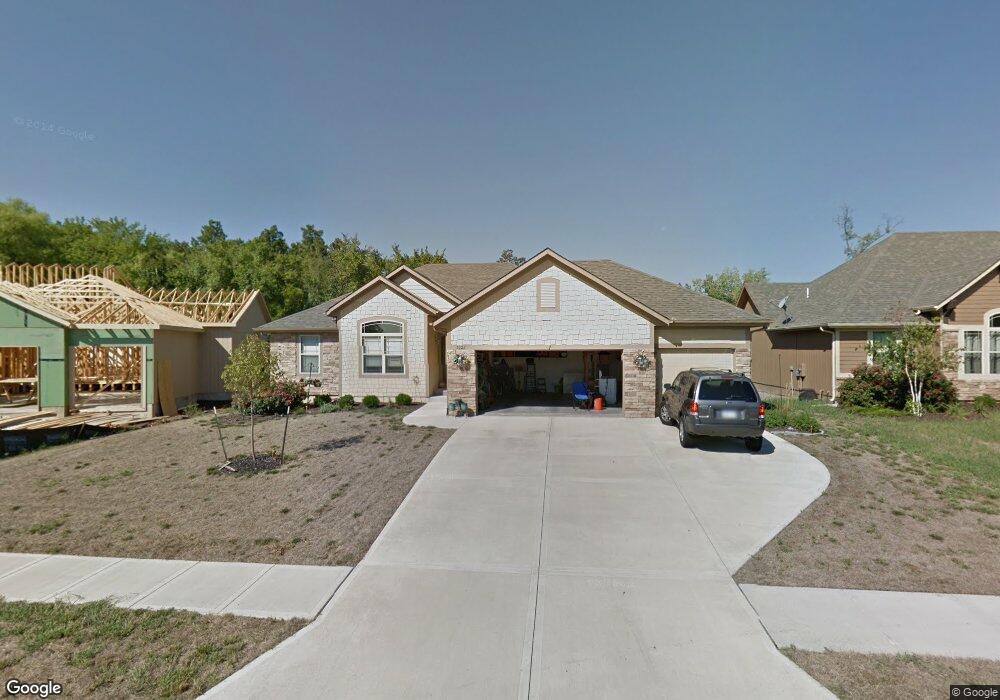 5022 Theden St, Shawnee, KS 66218 - photo 1