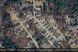 14 Lincoln St, Richmond, ME 04357