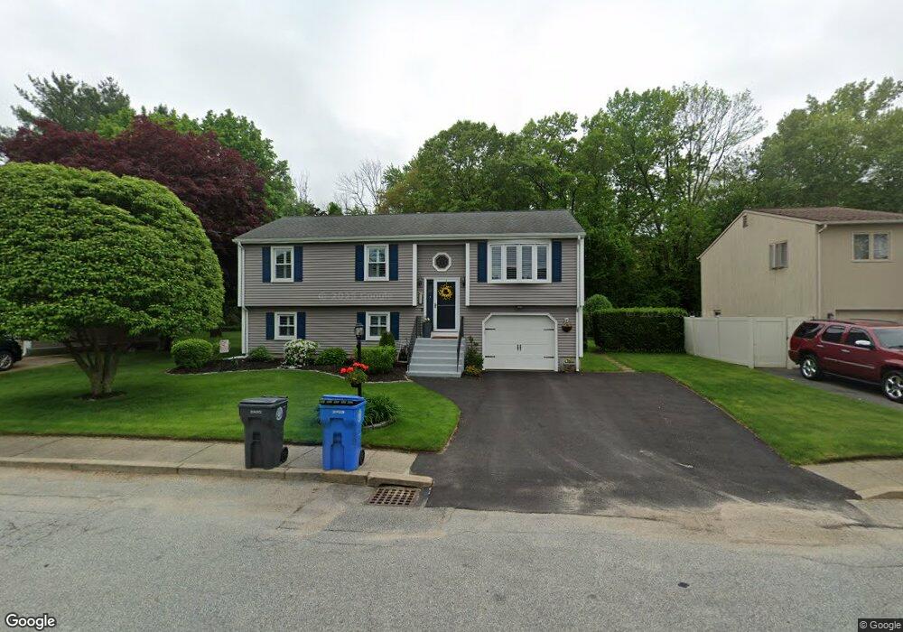 133 Pheasant Dr, Cranston, RI 02920 - photo 1