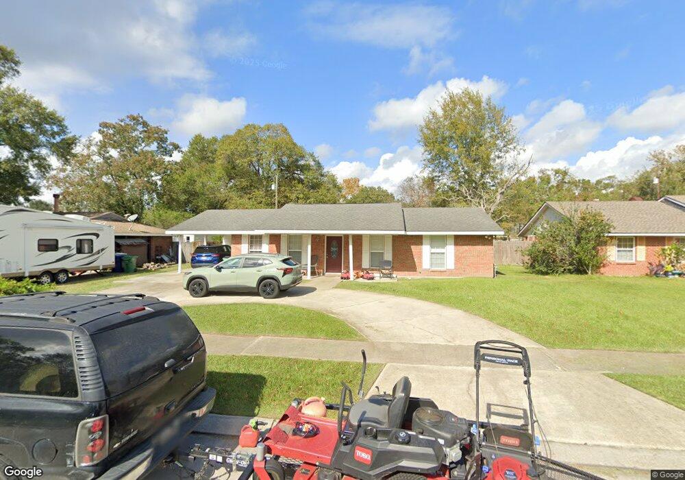 1476 Meadowlawn Dr, Slidell, LA 70460 - photo 1