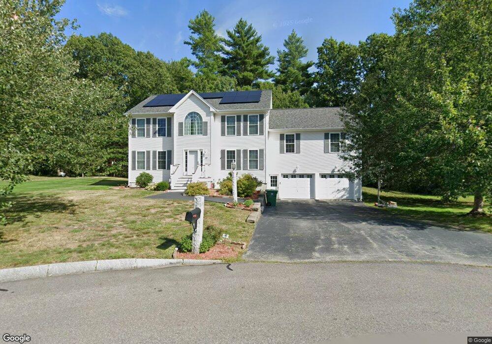 10 Carnation Cir, Nashua, NH 03062 - photo 1