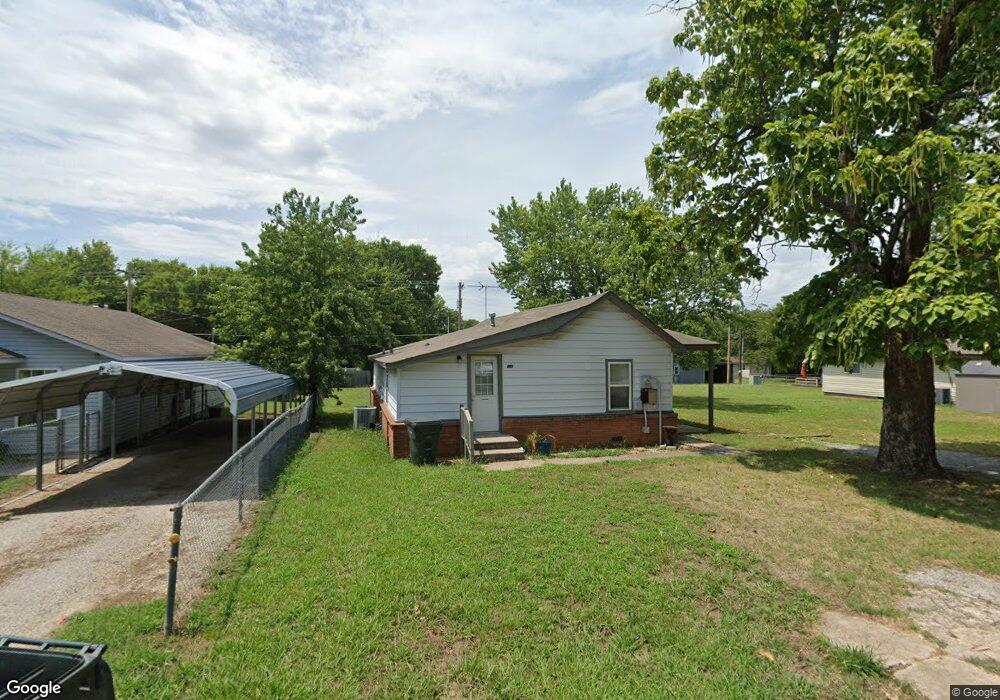 617 S Choctaw Ave, Claremore, OK 74017 - photo 1