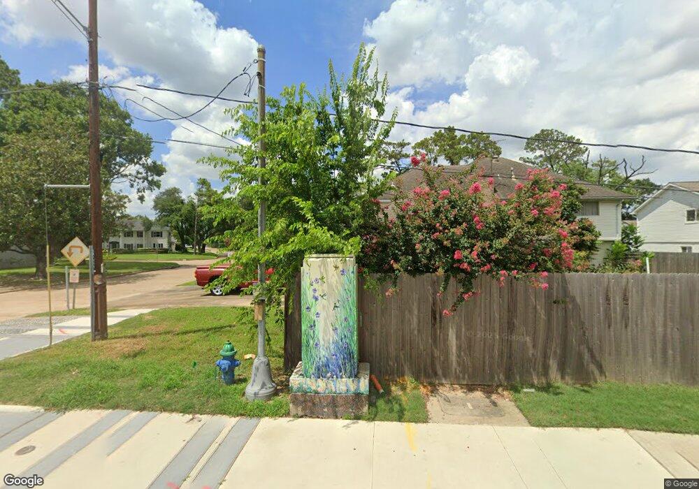 4838 Caris St, Houston, TX 77091 - photo 1