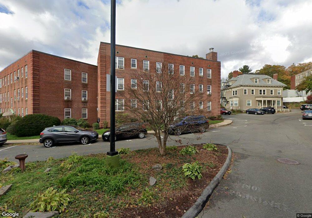 27 Englewood Ave unit 6, Brookline, MA 02445 - photo 1